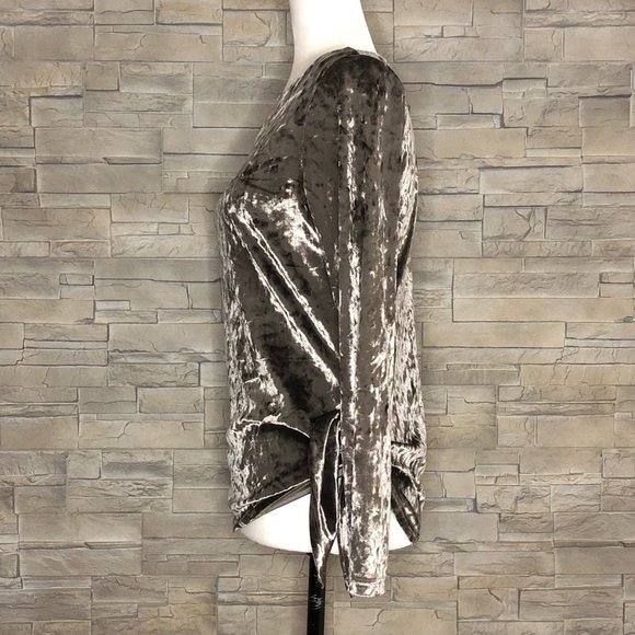 Pewter crushed velvet top - Picture 4 of 5